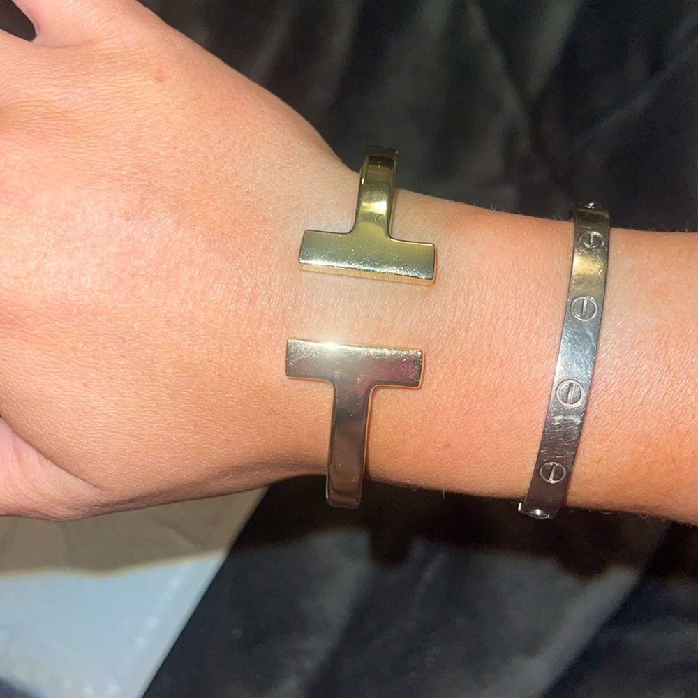 Gold bracelet